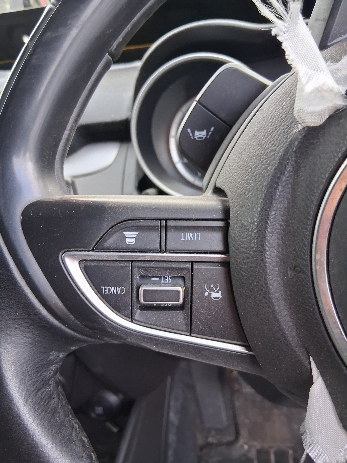 2021 SUZUKI SWIFT A2L MK4 MULTIFUNCTIONAL STEERING WHEEL