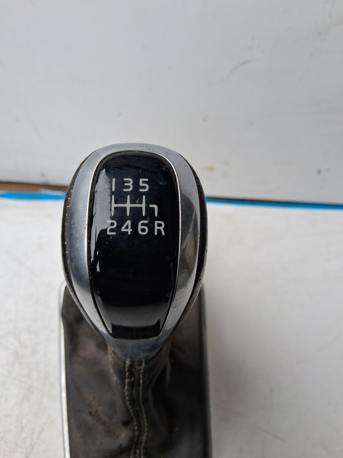 VOLVO V40 2015 6 SPEED MANUAL GEARSTICK GEARSHIFTER