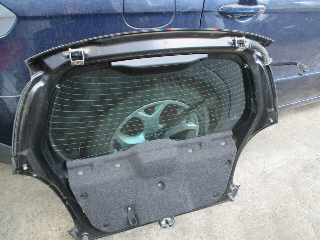FORD KA MK2 2011 REAR COMPLETE TAILGATE BOOTLID BLACK