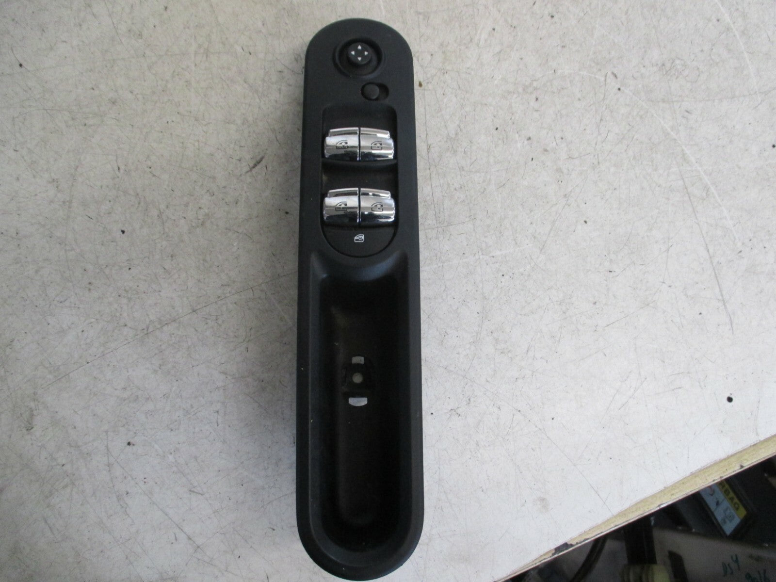 2016 BMW MINI CLUBMAN F54 OSF DRIVER SIDE FRONT WINDOW CONTROL SWITCH PANEL