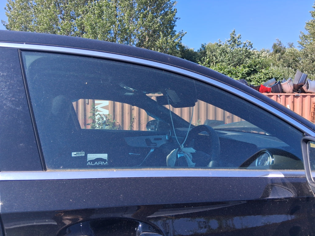 2023 MERCEDES BENZ A CLASS AMG W177 OSF DRIVER FRONT DOOR MAIN WINDOW GLASS