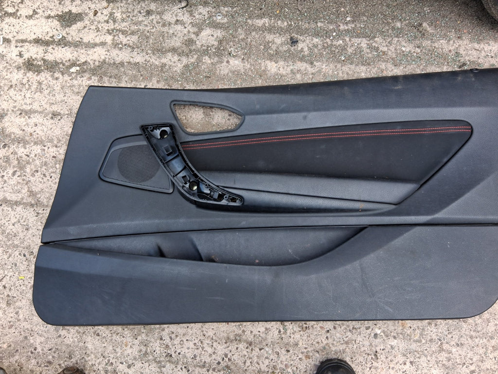 2014 BMW 1 SERIES F20 3 DOOR OSF DRIVER SIDE FRONT RIGHT DOOR CARD