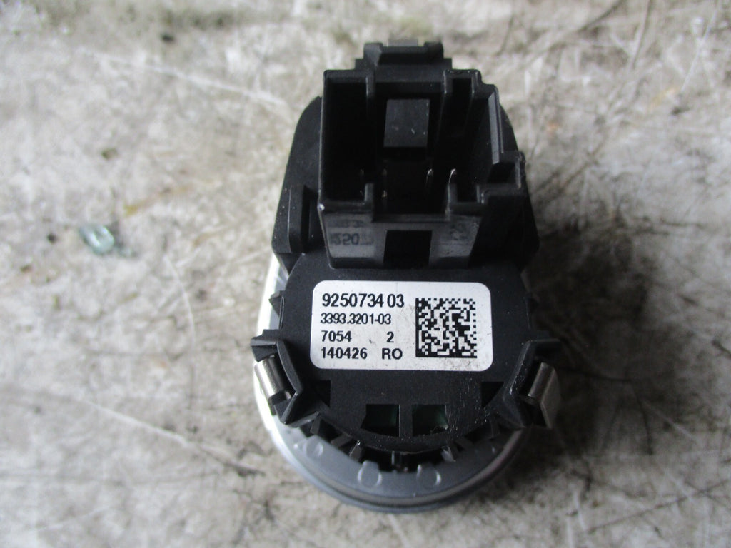 BMW F30 2017 ENGINE START/STOP LGNITION BUTTON 9250734