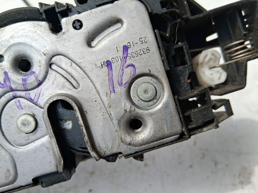 2016 VOLVO V40 OSF DRIVER SIDE FRONT DOOR LOCK MECHANISM 31440392