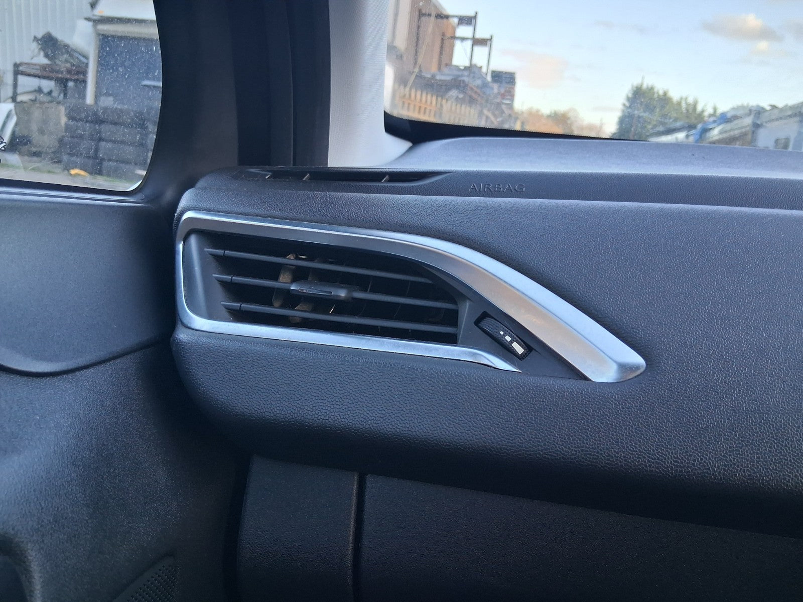 2014 PEUGEOT 208 NSF PASSENGER SIDE FRONT LEFT AIR VENT
