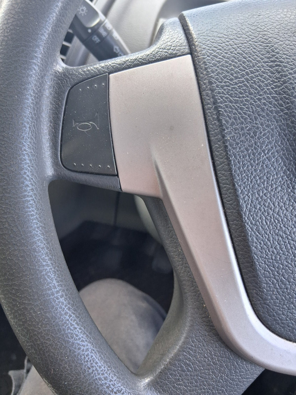 2020 SAIC LDV V80 MULTIFUNCTIONAL STEERING WHEEL ONLY