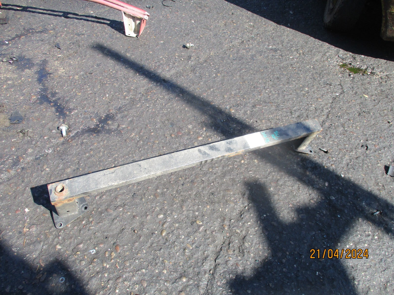 VW VOLKSWAGEN TOURAN 2008 REAR BUMPER REINFORCEMENT CRASH BAR