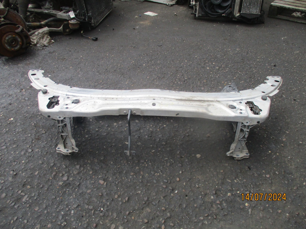 MERCEDES C CLASS W205 2017 FRONT SLAM PANEL RADIATOR SUPPORT BAR A2056203301