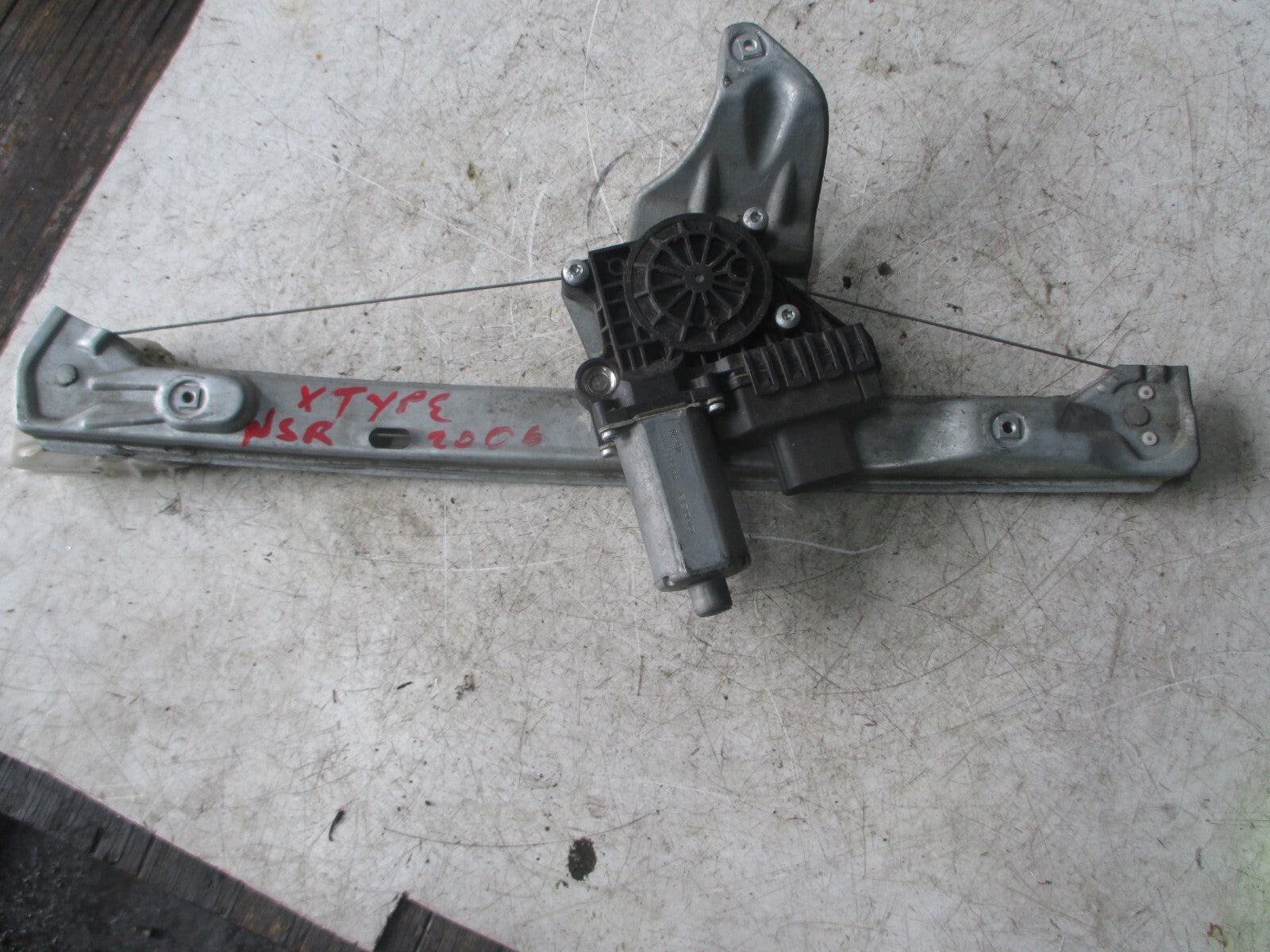 JAGUAR X TYPE 2006 NSR PASSENGER SIDE REAR WINDOW WINDON MOTOR