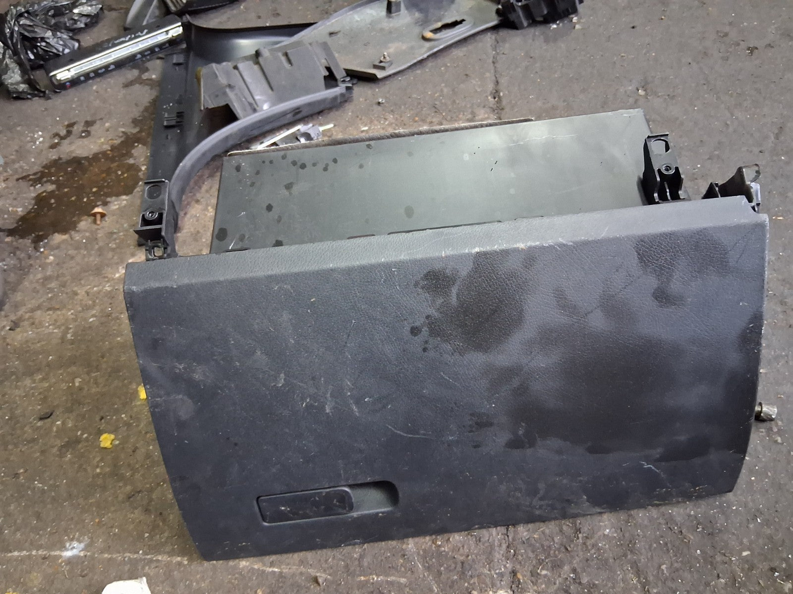 2021 MERCEDES A CLASS V177 DASHBOARD GLOVE BOX STORAGE COMPARTMENT 3406918