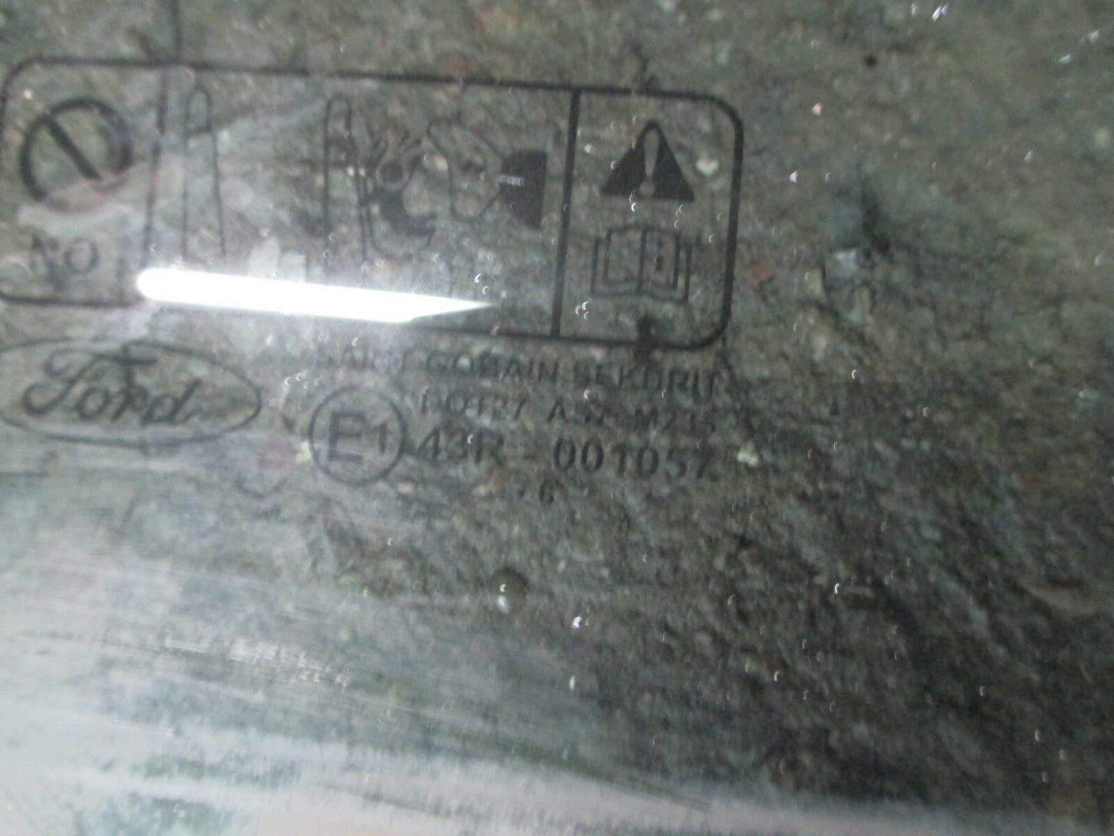 FORD C MAX MK1 OSF FRONT DRIVER SIDE DOOR GLASS WINDOW E143R001057