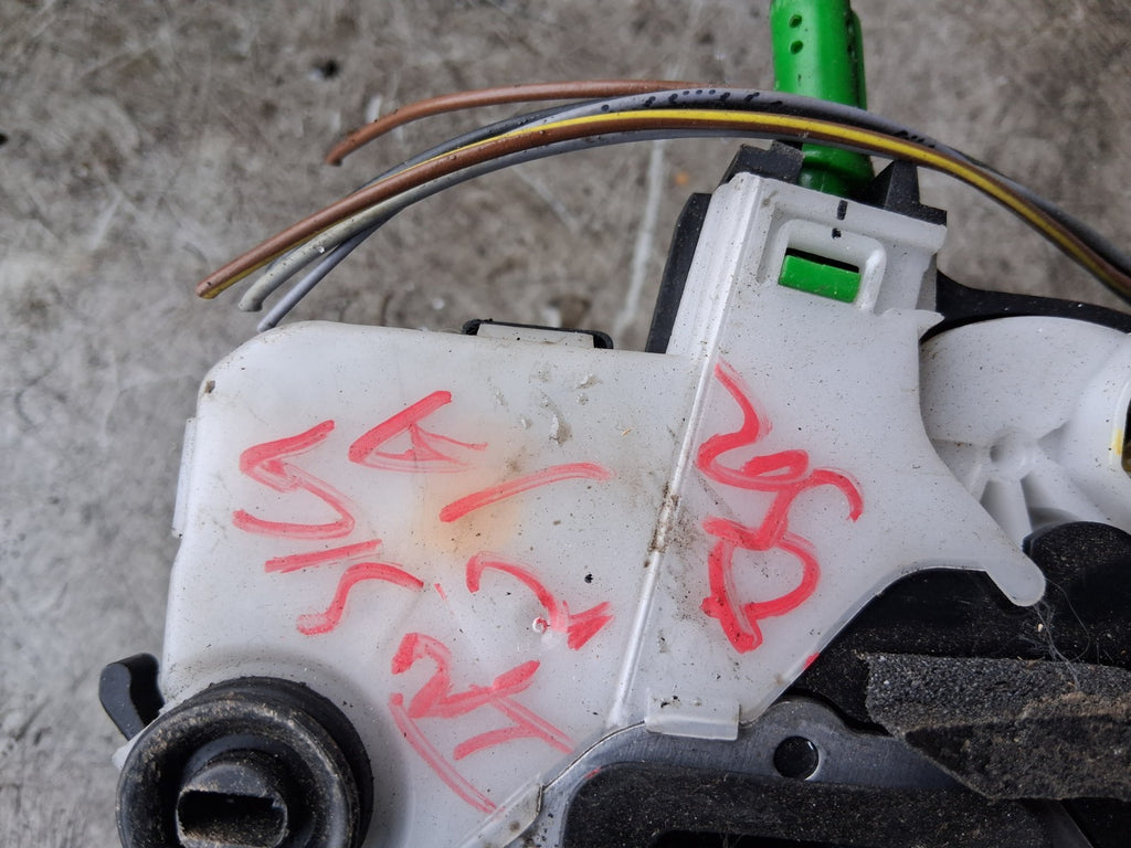 VAUXHALL INSIGNIA MK1 OSR DRIVER SIDE REAR RIGHT DOOR LOCK MECHANISM