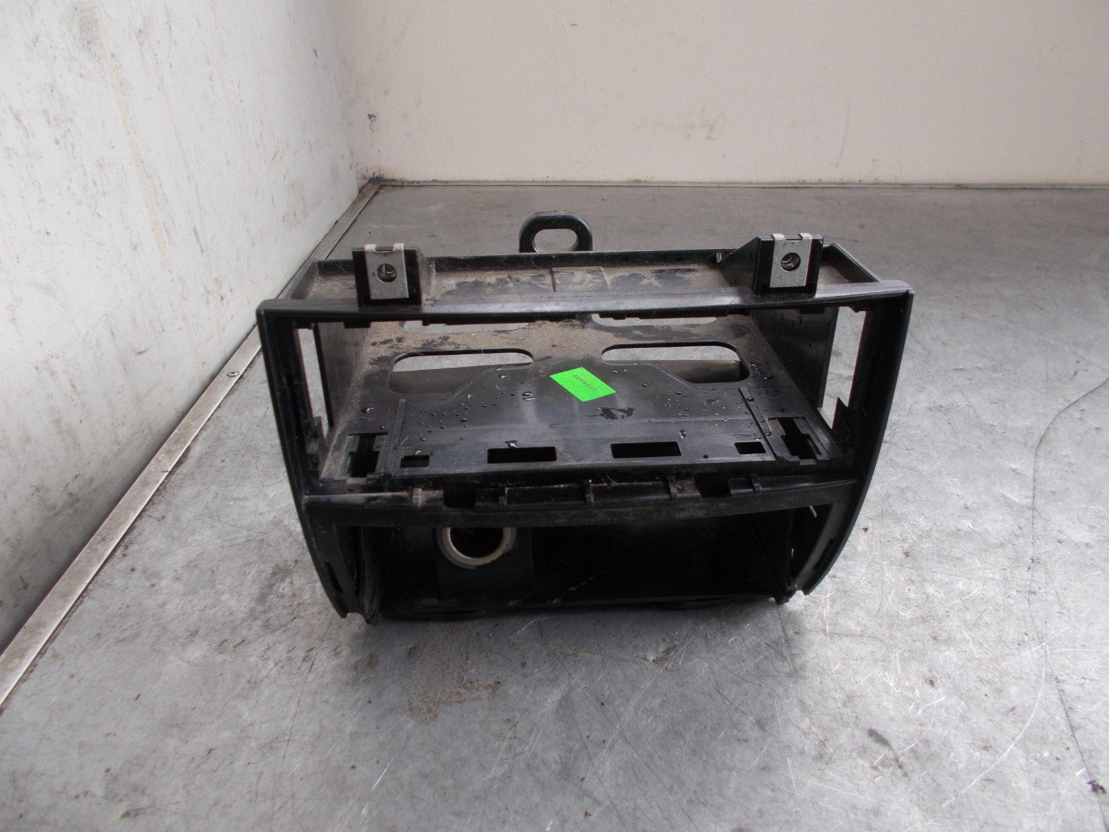 MERCEDES SPRINTER W906 2008 MK2 CENTRE CONSOLE CUP HOLDER TRIM A9066800558