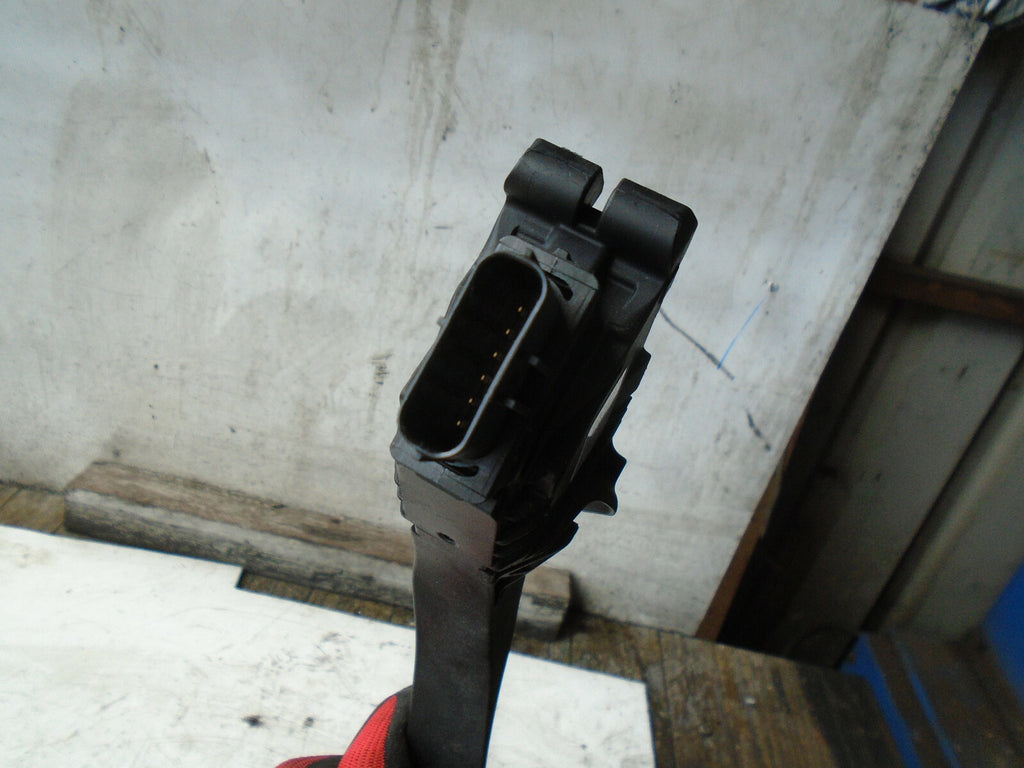 VW VOLKSWAGEN 2017 B8 PASSAT ACCELERATOR THROTTLE PEDAL 5Q2723503D