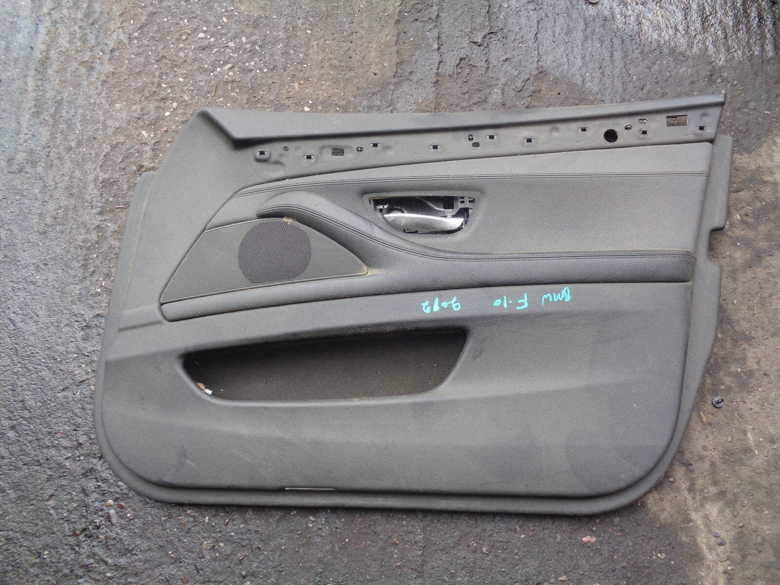 BMW 5 SERIES F10 2012 OSF DRIVER SIDE FRONT DOOR DOORCARD BLACK