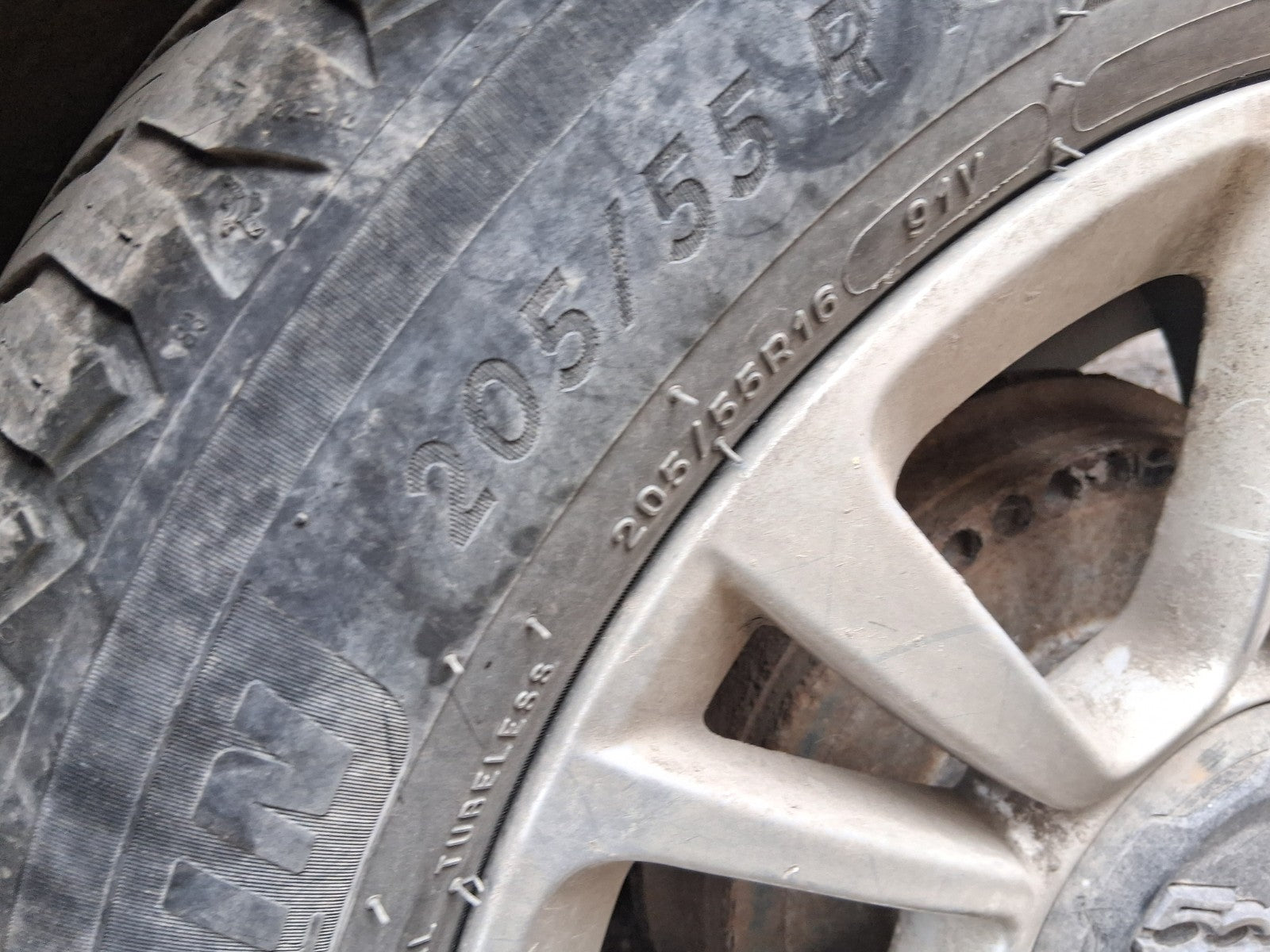 2019 FIAT 500L HATCH 16 INCH SINGLE ALLOY WHEEL WITH TYRE 205/55R16 REF 4