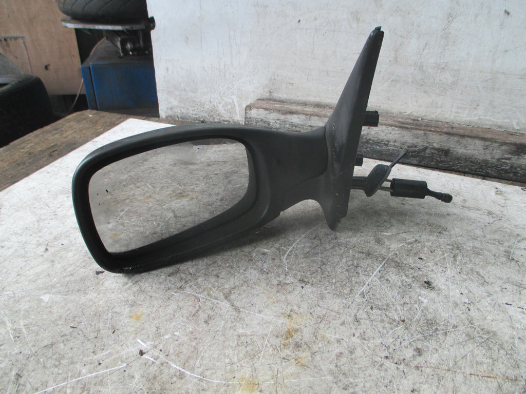 PEUGEOT 306 2003 NSF PASSENGER SIDE FRONT MANUAL WING MIRROR