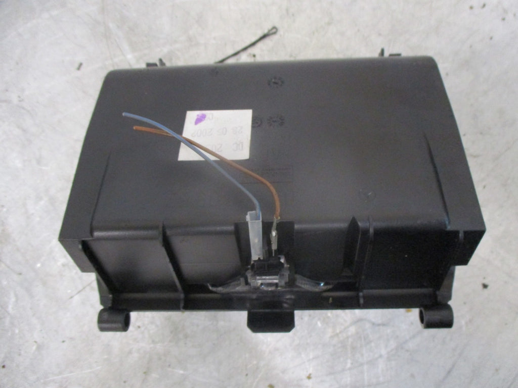 2007 MERCEDES C CLASS W203 COUPE SALOON CENTRE CONSOLE FRONT ASHTRAY A2036800852