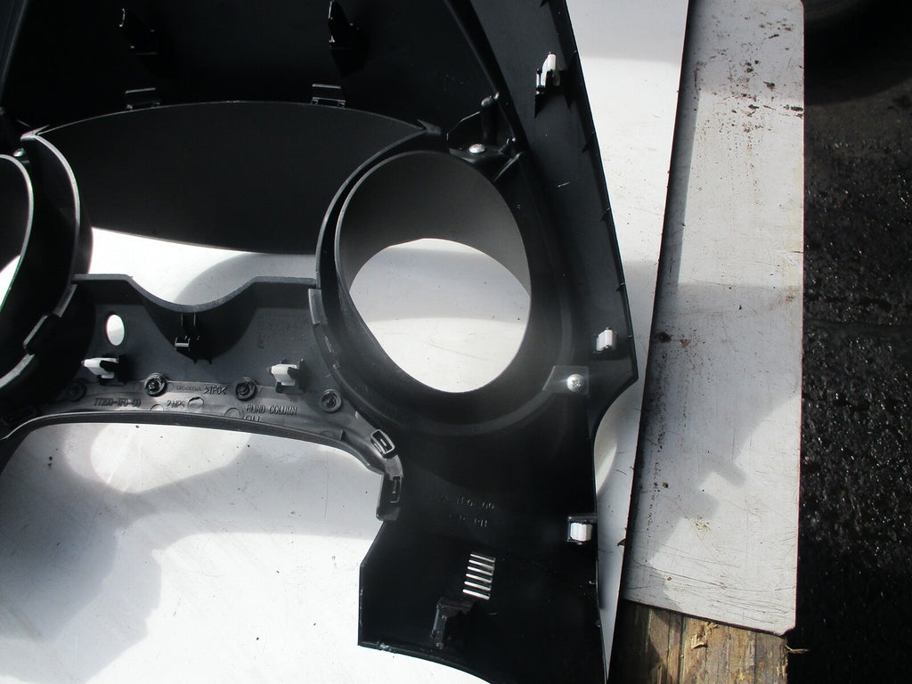 HONDA JAZZ MK3 2014 CENTE DASH SPEEDOMETER SURROUND 77200 TF0 00