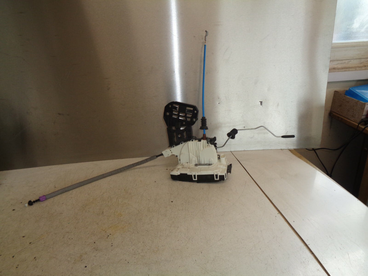 MERCEDES GLA MK1 X156 2019 NSF PASSENGER SIDE FRONT DOOR LOCK MECH MECHANISM
