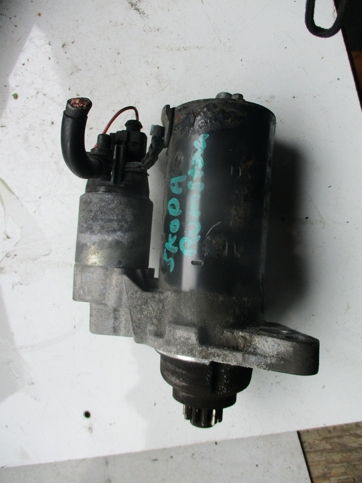 SKODA ROOMSTER 5J PRE FACELIFT WIPER MOTOR