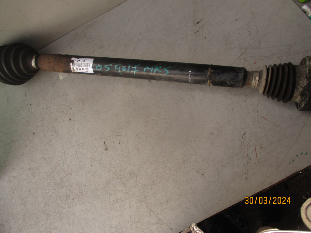 2005 VOLKSWAGEN GOLF MK5 OSF DRIVERS RIGHT FRONT RIGHT DRIVESHAFT 1K0407272KC