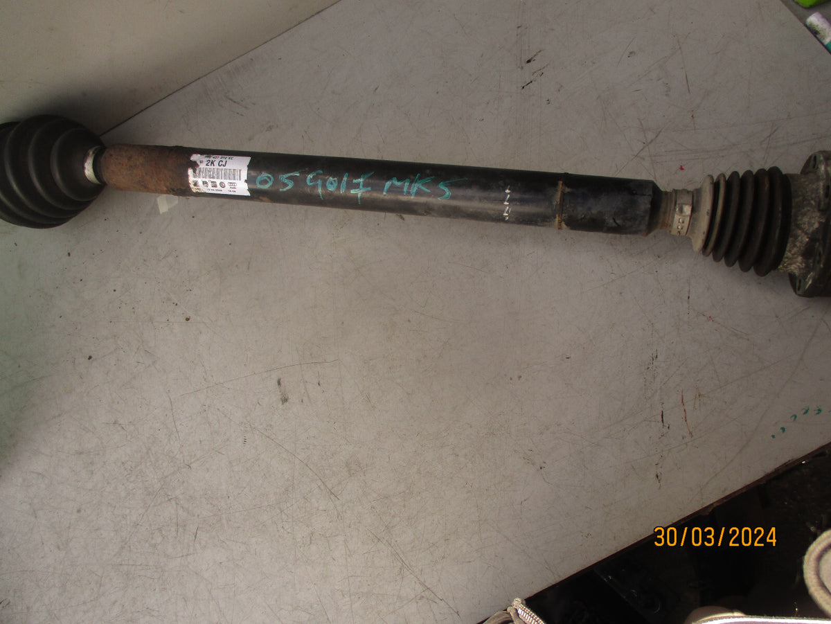 2005 VOLKSWAGEN GOLF MK5 OSF DRIVERS RIGHT FRONT RIGHT DRIVESHAFT 1K0407272KC