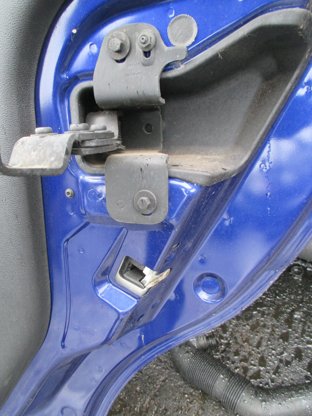FORD B MAX 2017 OSR DRIVER SIDE REAR SLIDING COMPLETE DOOR BLUE