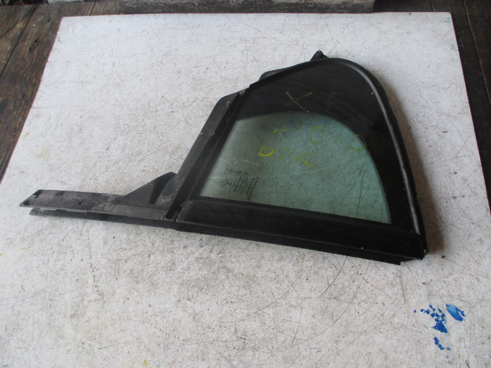 JAGUAR XE 2015 5 DOOR OSR DRIVER SIDE REAR QUARTER WINDOW GLASS