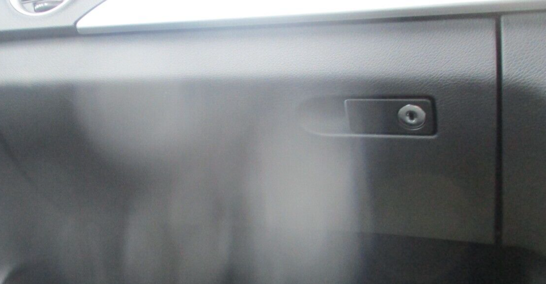 2012 MERCEDES C CLASS W204 COUPE PASSENGER FRONT GLOVE BOX STORAGE COMPARTMENT
