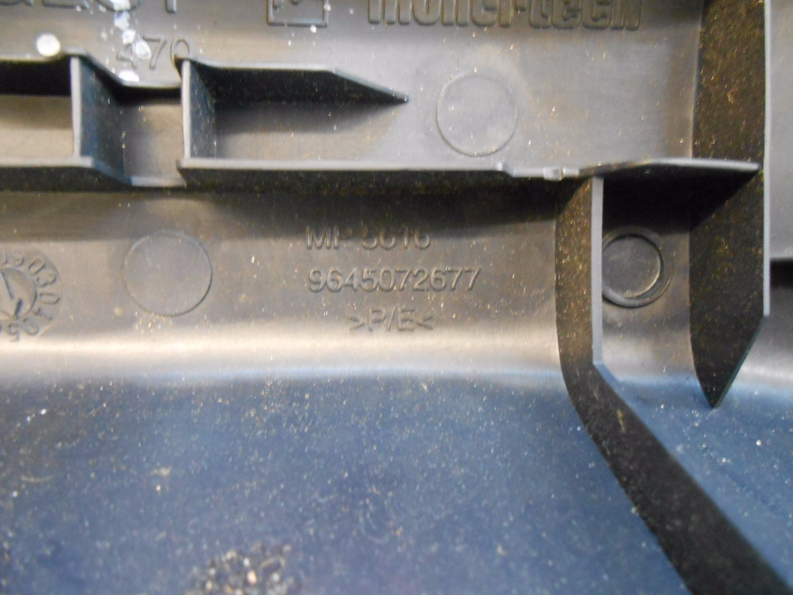 PEUGEOT 1007 KM 2005 INNER BOOT INTERIOR PLASTIC TRIM PANEL 9645072677
