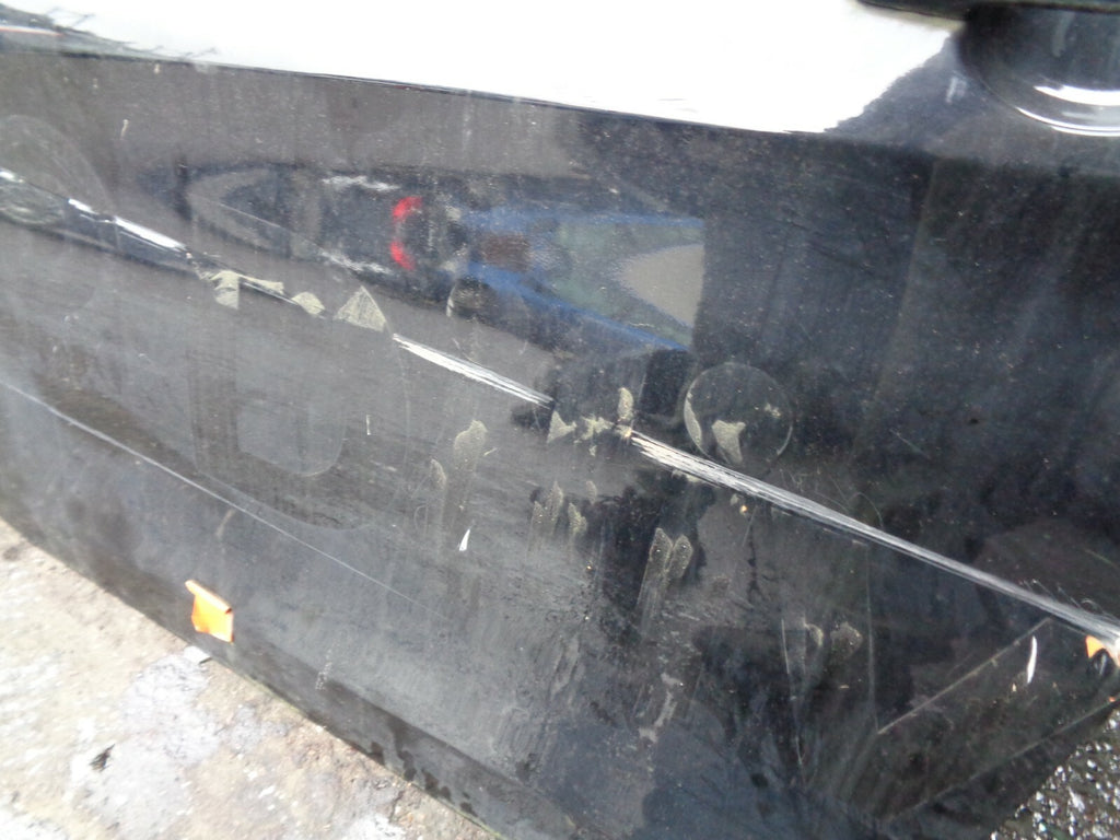 SUZUKI CELERIO 2018 NSF PASSENGER SIDE FRONT COMPLETE DOOR BLACK DAMAGED