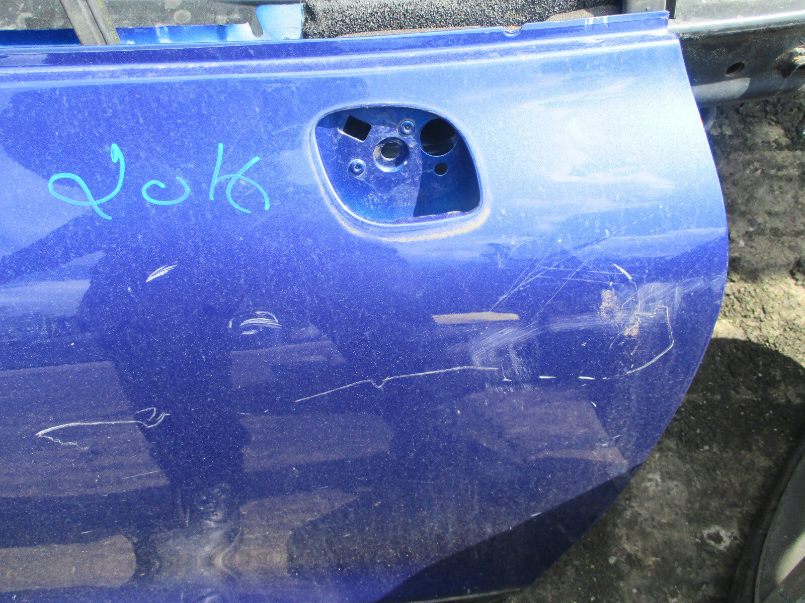 RENAULT CLIO MK4 2018 OSF DRIVER SIDE FRONT BARE DOOR BLUE TERQH