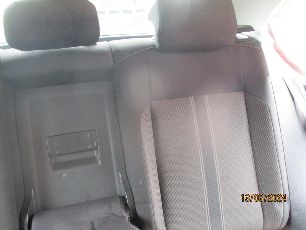 2020 VW VOLKSWAGEN T ROC REAR COMPLETE BASE & BENCH SEATS FABRIC