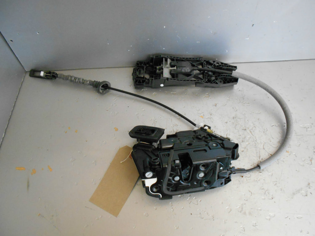 VOLKSWAGEN VW GOLF MK7 2013 5 DOOR NSR PASSENGER SIDE REAR DOOR LOCK MECH