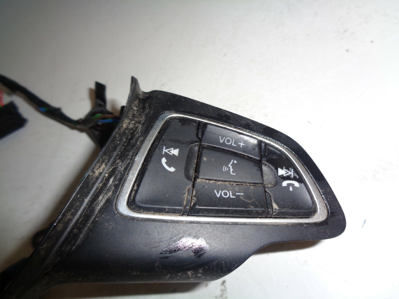 FORD ECOSPORT 2019 1.0 STEERING WHEEL CONTROLS GJ5T14K147CA GN159E740CA