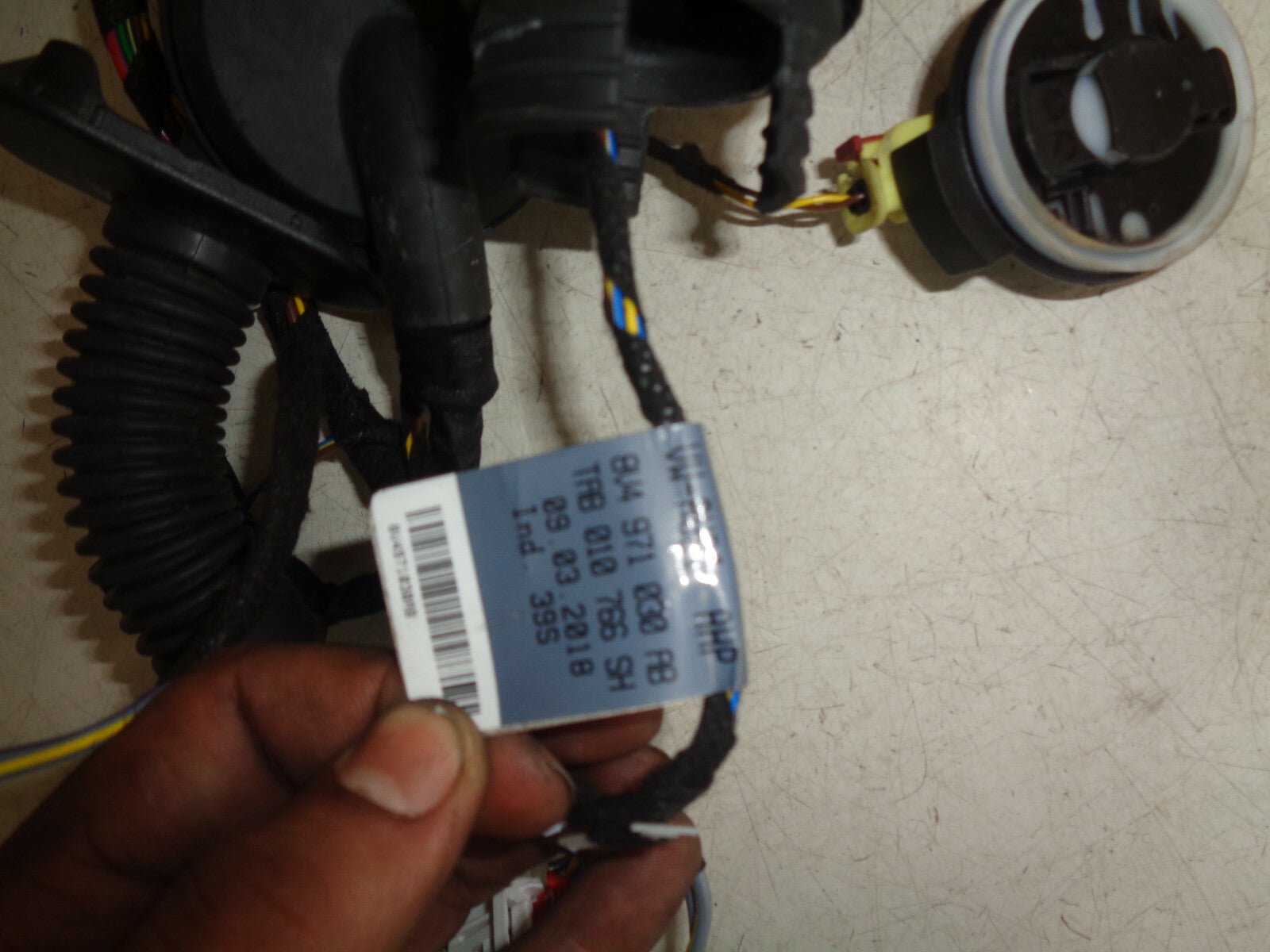 AUDI A3 2017 NSF PASSENGER SIDE FRONT DOOR WIRING LOOM 8V4971030AB