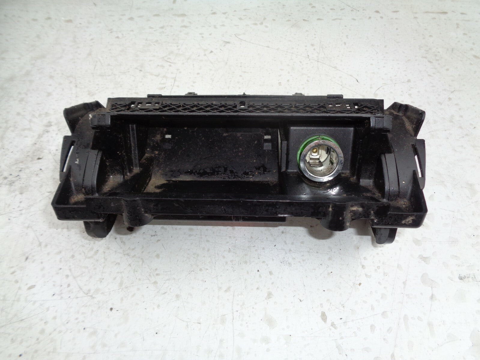 JAGUAR S-TYPE CENTRE CONSOLE ASH TRAY 31122 0100 BLACK