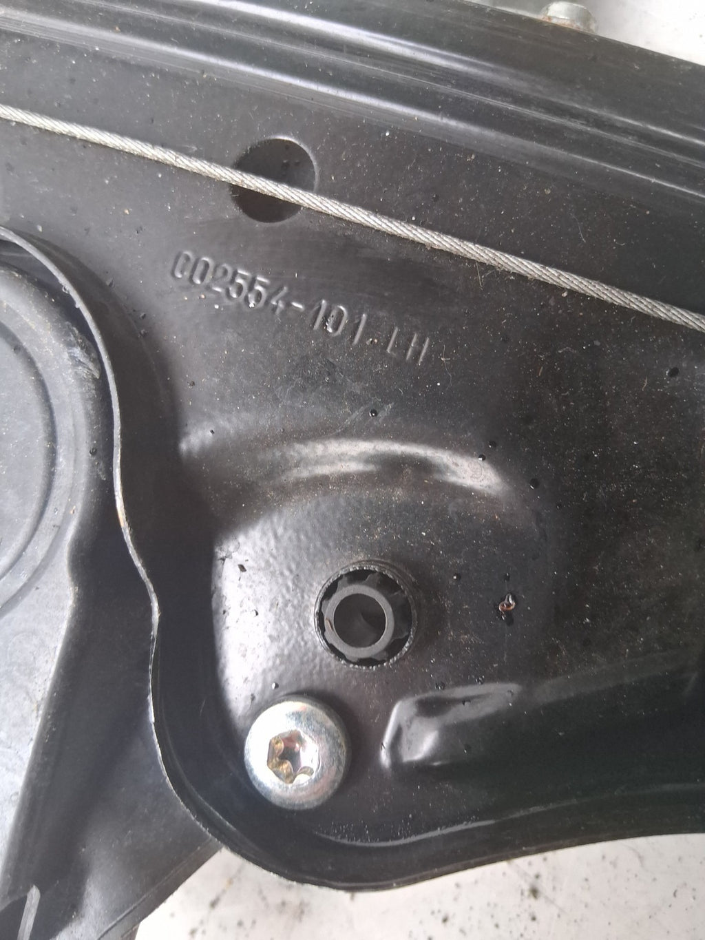 2015 VAUXHALL ADAM NSF NEAR LEFT PASSENGER SIDE FRONT WINDOW REGULATOR 966431200