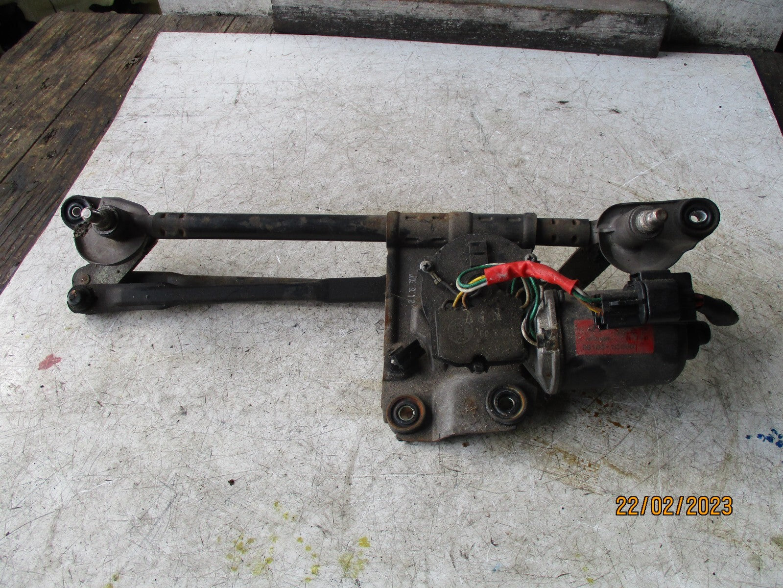HYUNDAI GETZ 2006 FRONT WIPER MOTOR WITH LINKAGE 981001C900