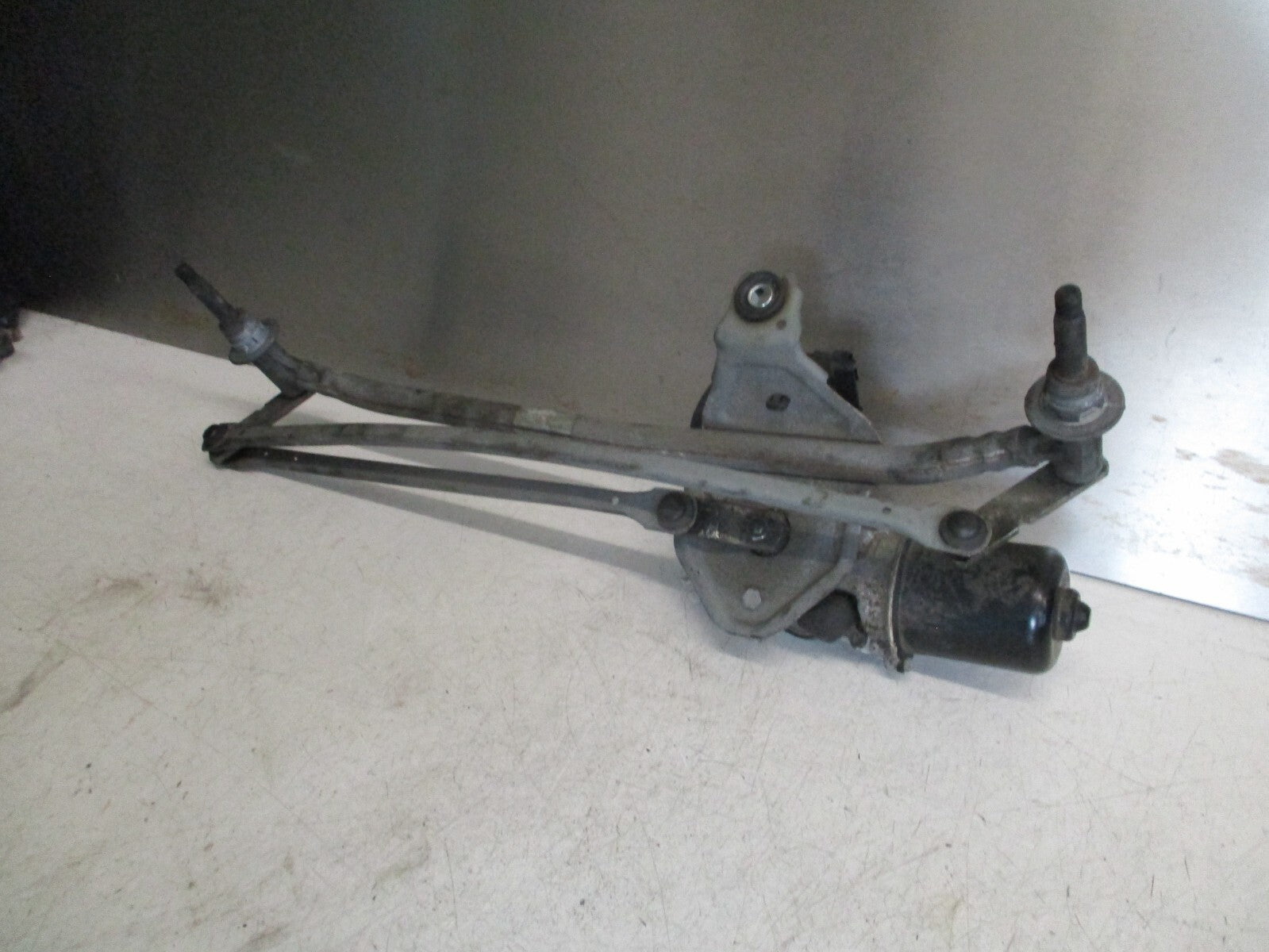 VAUXHALL VIVARO MK1 2014 FRONT WINDSCREEN WIPER MOTOR LINKAGES