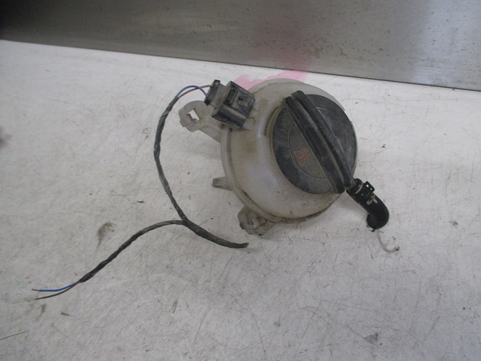 SKODA CITIGO 2015 COOLANT WATER EXPANSION TANK BOTTLE 1S0121407E