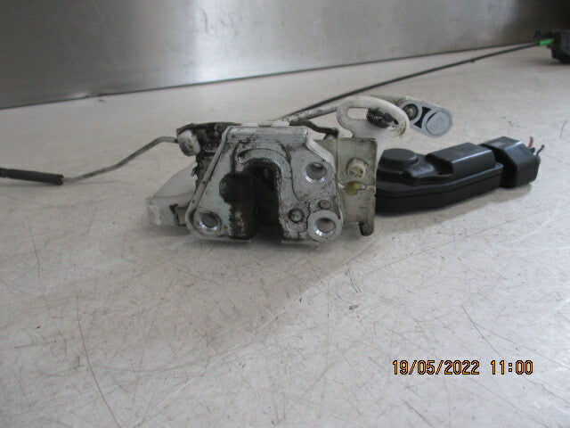 2007 PEUGEOT 107 OSF DRIVER SIDE FRONT DOOR LOCK MECHANISM MECH