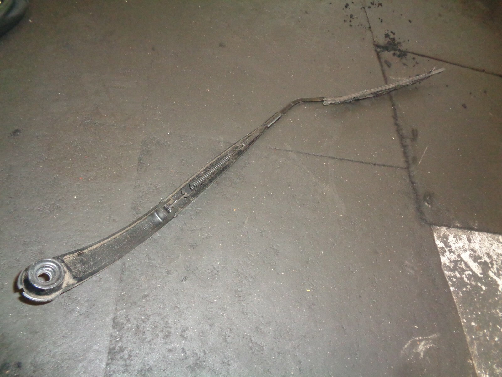 VAUXHALL VIVA 2016 NS PASSENGER SIDE WIPER ARM & BLADE 95391370