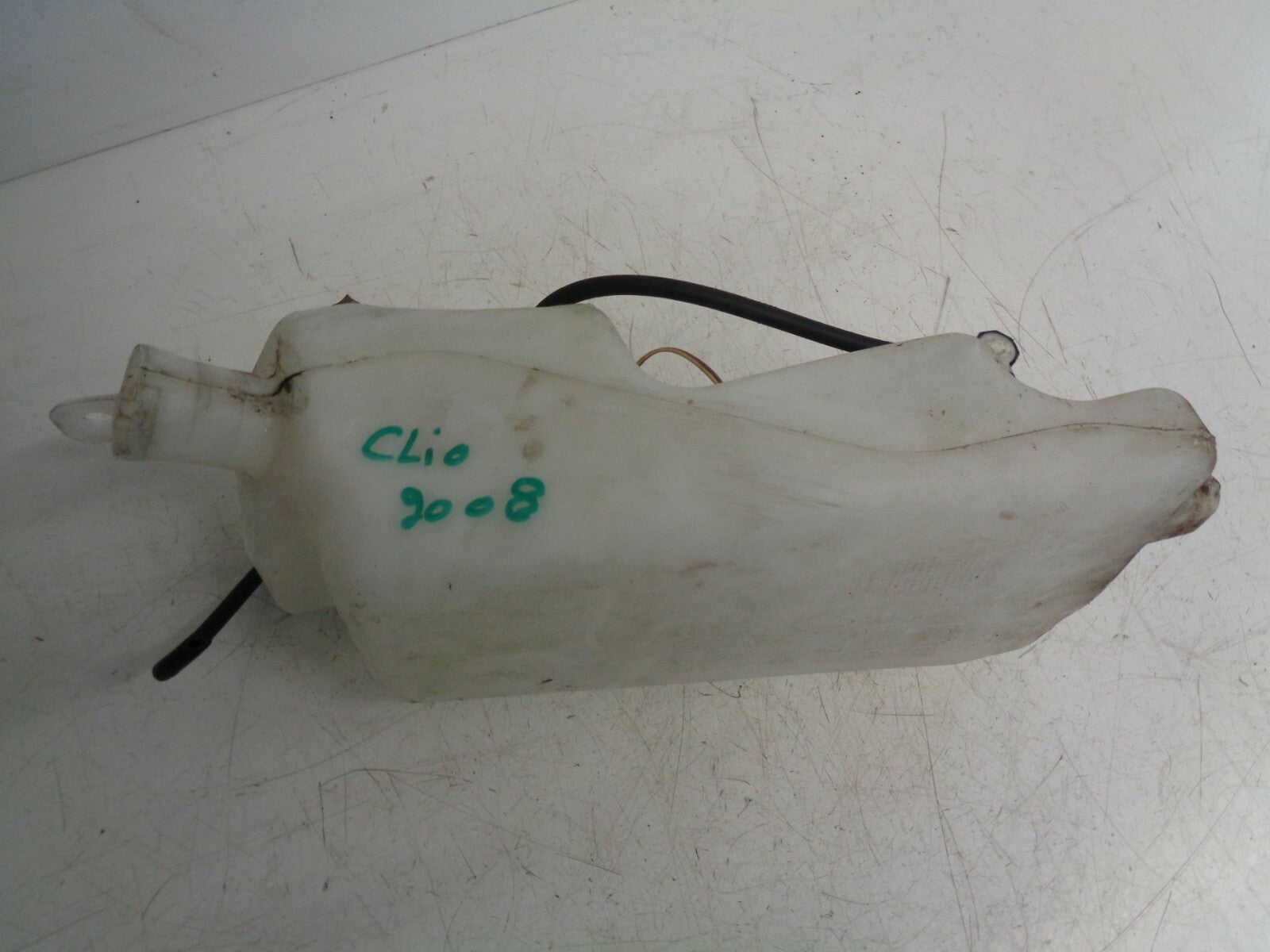 RENAULT CLIO 2008 MK3 WINDSCREEN WASHER WATER BOTTLE & PUMP 7701058023