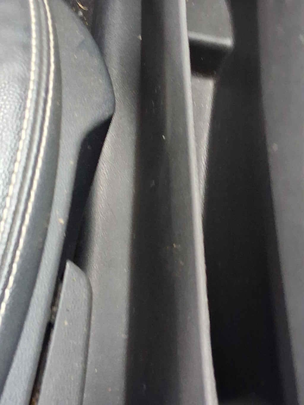 2021 MG 3 MK2 EXCLUSIVE OS DRIVER SIDE FRONT HALF LEATHER COMPLETE SEAT