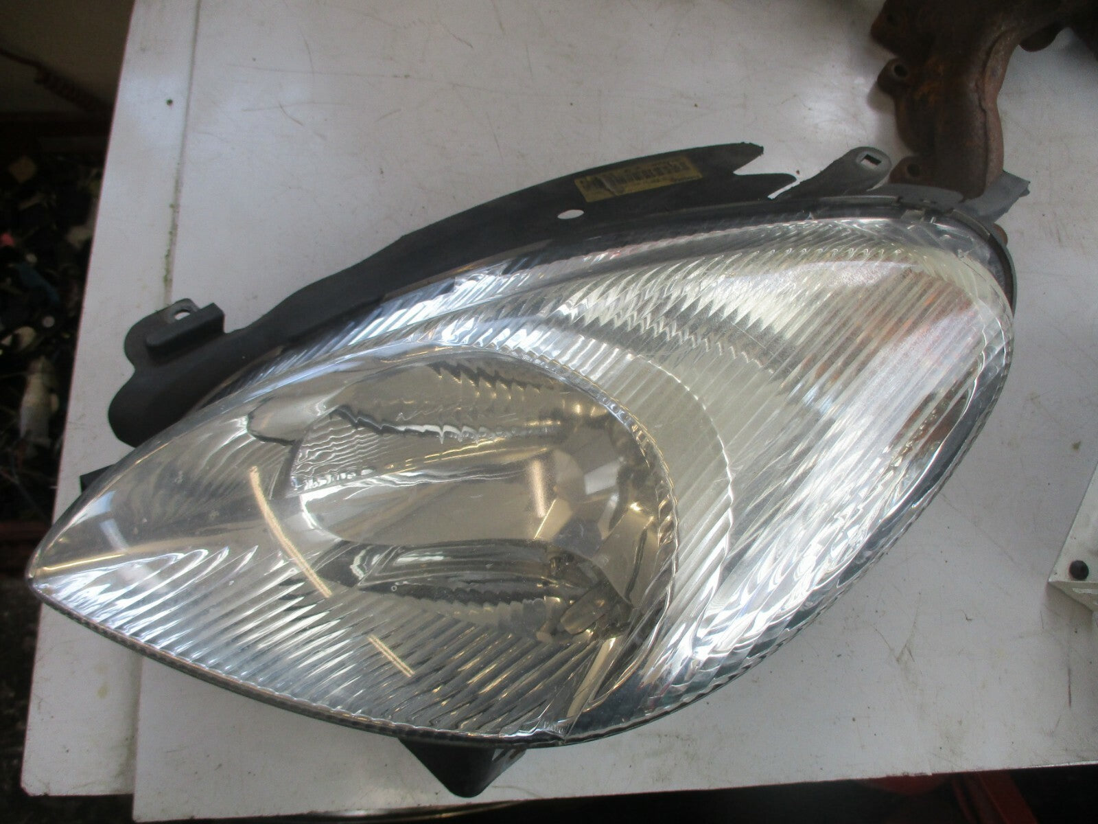 CITROEN XSARA PICASSO 2000 NS PASSENGER SIDE HEADLIGHT HEADLAMP 9631500180