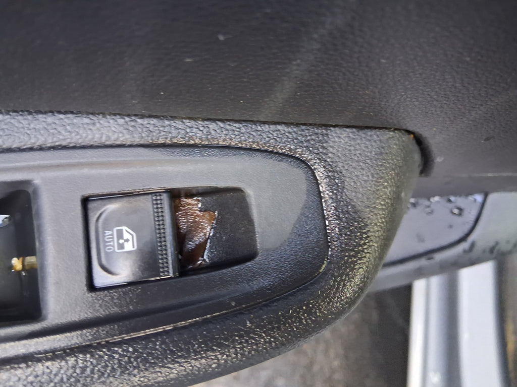 2024 RENAULT CLIO FACELIFT MK5 NSR PASSENGER SIDE REAR WINDOW CONTROL SWITCH