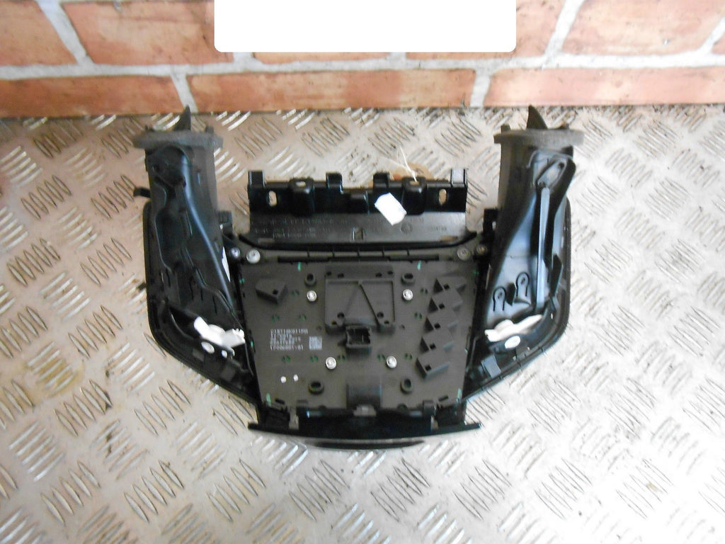 FORD FIESTA MK8 2015 IN CAR STEREO COLOR SCREEN HEAD UNIT & CONTROL PANEL BLACK