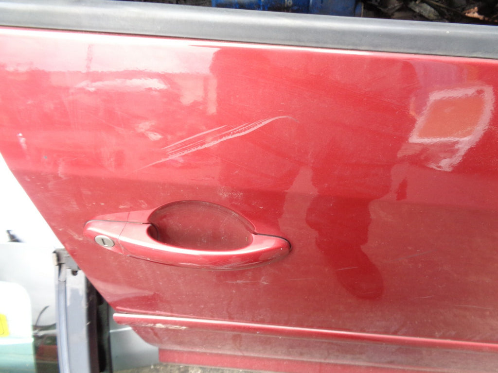 VW VOLKSWAGEN TOURAN MK1 2006 DRIVER SIDE COMPLETE DOOR RED